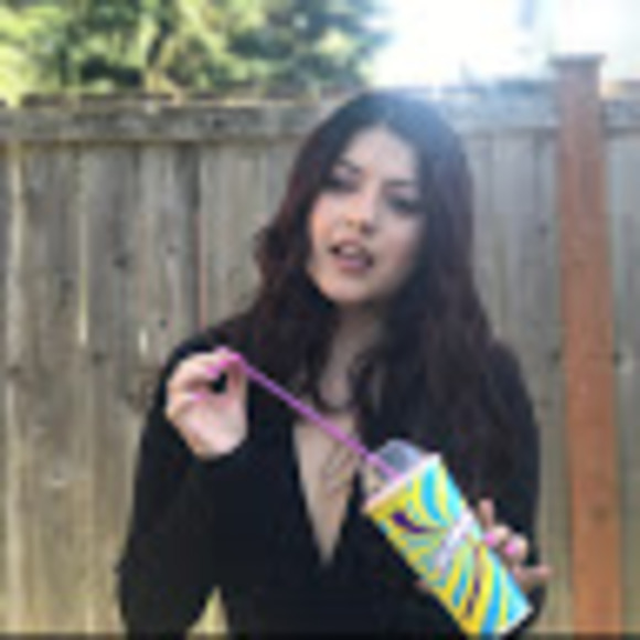 Meet your Posher, Allondra - Picture 1 of 1